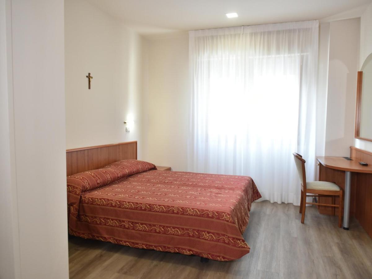 Hotel E Appartamenti La Solaria サン・ジョバンニ・ロトンド エクステリア 写真