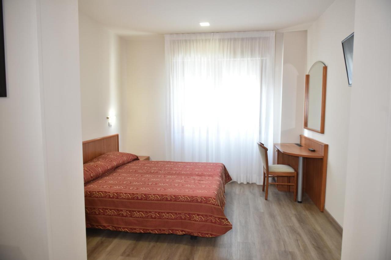 Hotel E Appartamenti La Solaria サン・ジョバンニ・ロトンド エクステリア 写真