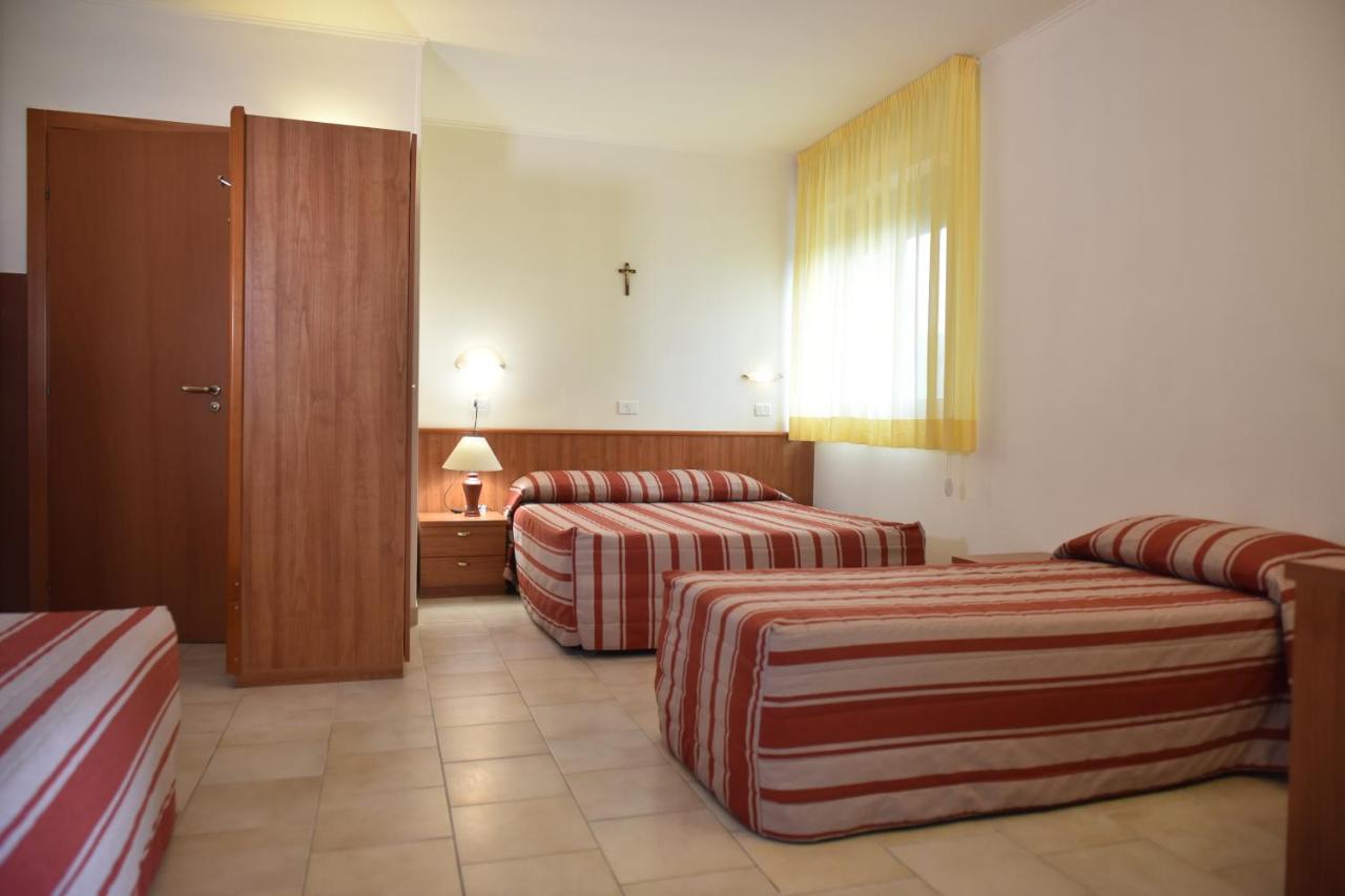 Hotel E Appartamenti La Solaria サン・ジョバンニ・ロトンド エクステリア 写真