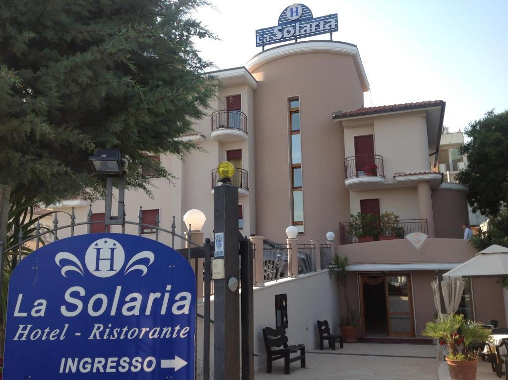 Hotel E Appartamenti La Solaria サン・ジョバンニ・ロトンド エクステリア 写真
